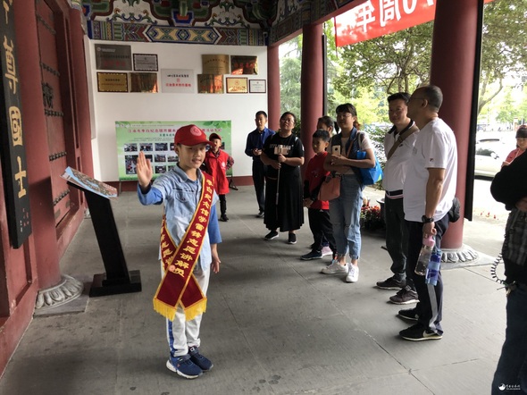 志愿者服务活动 (1)