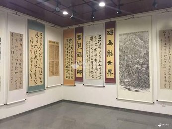 乐山市永和诗书画院与江油市太白诗书画院书画联展在四川省（李白文化）社科普及基地李白纪念馆展出